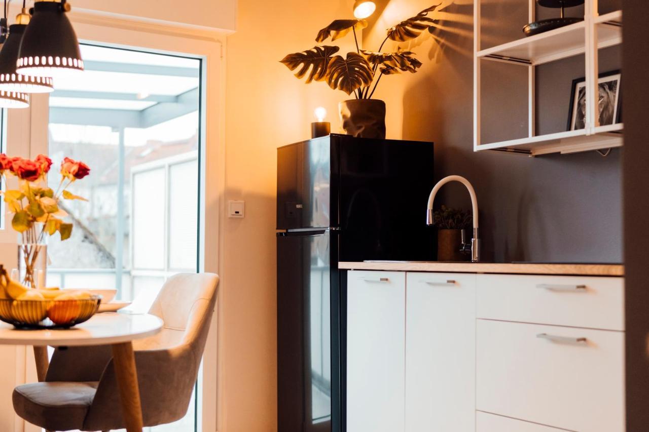 Stay At Smilla - Boutique Apartments Mit Kueche - Parken - Klima - Netflix - Waschmaschine 비스바덴 외부 사진