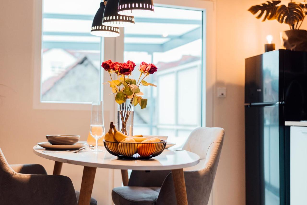 Stay At Smilla - Boutique Apartments Mit Kueche - Parken - Klima - Netflix - Waschmaschine 비스바덴 외부 사진
