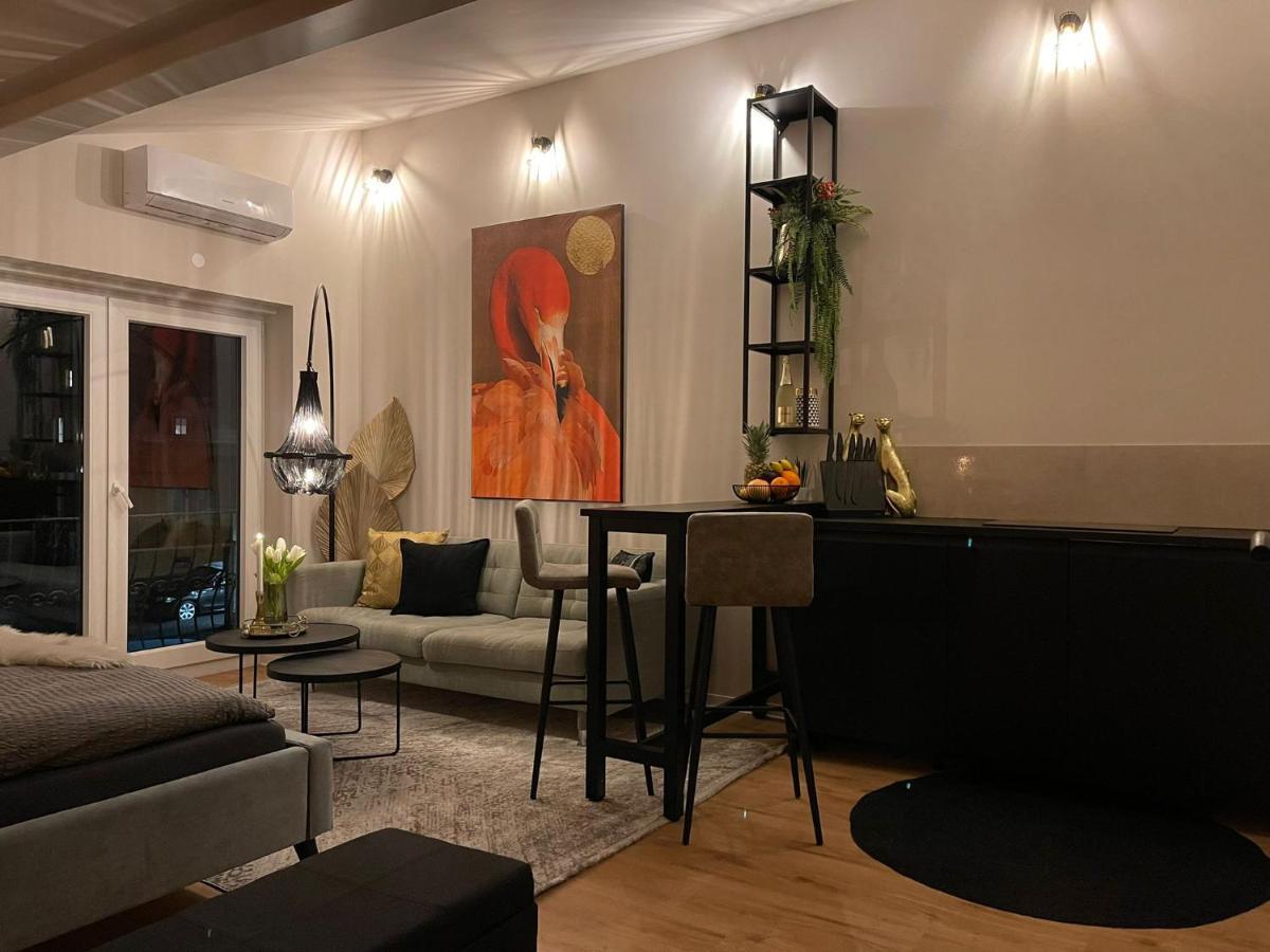 Stay At Smilla - Boutique Apartments Mit Kueche - Parken - Klima - Netflix - Waschmaschine 비스바덴 외부 사진