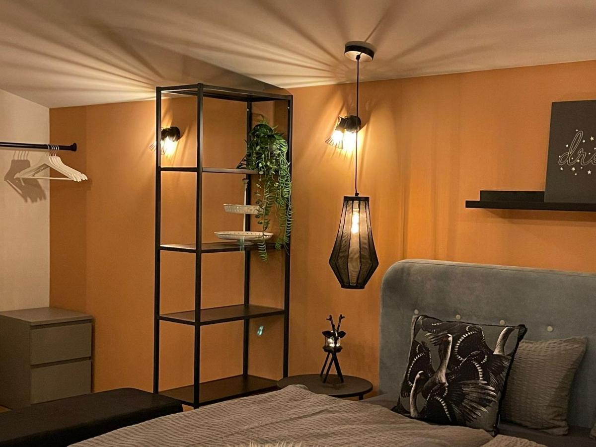 Stay At Smilla - Boutique Apartments Mit Kueche - Parken - Klima - Netflix - Waschmaschine 비스바덴 외부 사진